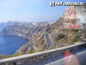 [P21] Vedere asupra calderei, cu Oia (stanga) si Thira (dreapta) in plan indepartat » foto by corinka
 - 
<span class="allrVoted glyphicon glyphicon-heart hidden" id="av456965"></span>
<a class="m-l-10 hidden" id="sv456965" onclick="voting_Foto_DelVot(,456965,16213)" role="button">șterge vot <span class="glyphicon glyphicon-remove"></span></a>
<a id="v9456965" class=" c-red"  onclick="voting_Foto_SetVot(456965)" role="button"><span class="glyphicon glyphicon-heart-empty"></span> <b>LIKE</b> = Votează poza</a> <img class="hidden"  id="f456965W9" src="/imagini/loader.gif" border="0" /><span class="AjErrMes hidden" id="e456965ErM"></span>
