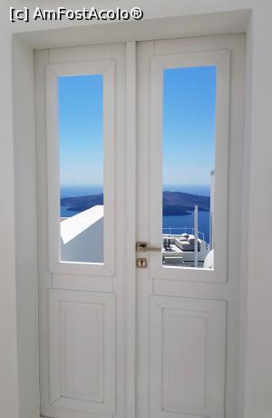 [P17] o usa spre rai, in Thira » foto by Danutza23
 - 
<span class="allrVoted glyphicon glyphicon-heart hidden" id="av1006180"></span>
<a class="m-l-10 hidden" id="sv1006180" onclick="voting_Foto_DelVot(,1006180,16213)" role="button">șterge vot <span class="glyphicon glyphicon-remove"></span></a>
<a id="v91006180" class=" c-red"  onclick="voting_Foto_SetVot(1006180)" role="button"><span class="glyphicon glyphicon-heart-empty"></span> <b>LIKE</b> = Votează poza</a> <img class="hidden"  id="f1006180W9" src="/imagini/loader.gif" border="0" /><span class="AjErrMes hidden" id="e1006180ErM"></span>