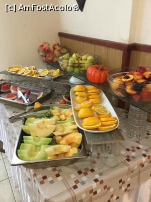 [P05] Fructele nelipsite de la orice masa » foto by Roxana Dornescu
 - 
<span class="allrVoted glyphicon glyphicon-heart hidden" id="av897800"></span>
<a class="m-l-10 hidden" id="sv897800" onclick="voting_Foto_DelVot(,897800,16233)" role="button">șterge vot <span class="glyphicon glyphicon-remove"></span></a>
<a id="v9897800" class=" c-red"  onclick="voting_Foto_SetVot(897800)" role="button"><span class="glyphicon glyphicon-heart-empty"></span> <b>LIKE</b> = Votează poza</a> <img class="hidden"  id="f897800W9" src="/imagini/loader.gif" border="0" /><span class="AjErrMes hidden" id="e897800ErM"></span>