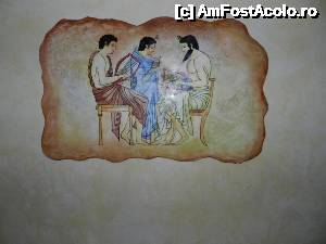 [P15] Decoratiuni de pe holurile hotelului. Tematica se pare ca e Grecia Antica.  » foto by TraianS
 - 
<span class="allrVoted glyphicon glyphicon-heart hidden" id="av501671"></span>
<a class="m-l-10 hidden" id="sv501671" onclick="voting_Foto_DelVot(,501671,16234)" role="button">șterge vot <span class="glyphicon glyphicon-remove"></span></a>
<a id="v9501671" class=" c-red"  onclick="voting_Foto_SetVot(501671)" role="button"><span class="glyphicon glyphicon-heart-empty"></span> <b>LIKE</b> = Votează poza</a> <img class="hidden"  id="f501671W9" src="/imagini/loader.gif" border="0" /><span class="AjErrMes hidden" id="e501671ErM"></span>