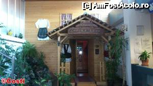 [P23] Intrarea la Taverna ”Casa sârbească”, folosită și pentru servirea micului dejun.  » foto by Costi
 - 
<span class="allrVoted glyphicon glyphicon-heart hidden" id="av501699"></span>
<a class="m-l-10 hidden" id="sv501699" onclick="voting_Foto_DelVot(,501699,16235)" role="button">șterge vot <span class="glyphicon glyphicon-remove"></span></a>
<a id="v9501699" class=" c-red"  onclick="voting_Foto_SetVot(501699)" role="button"><span class="glyphicon glyphicon-heart-empty"></span> <b>LIKE</b> = Votează poza</a> <img class="hidden"  id="f501699W9" src="/imagini/loader.gif" border="0" /><span class="AjErrMes hidden" id="e501699ErM"></span>