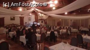 [P06] Restaurantul mai mare, cel care nu comunica cu bucătăria, deci fără miros de mâncare ???? » foto by meehi
 - 
<span class="allrVoted glyphicon glyphicon-heart hidden" id="av819245"></span>
<a class="m-l-10 hidden" id="sv819245" onclick="voting_Foto_DelVot(,819245,16260)" role="button">șterge vot <span class="glyphicon glyphicon-remove"></span></a>
<a id="v9819245" class=" c-red"  onclick="voting_Foto_SetVot(819245)" role="button"><span class="glyphicon glyphicon-heart-empty"></span> <b>LIKE</b> = Votează poza</a> <img class="hidden"  id="f819245W9" src="/imagini/loader.gif" border="0" /><span class="AjErrMes hidden" id="e819245ErM"></span>