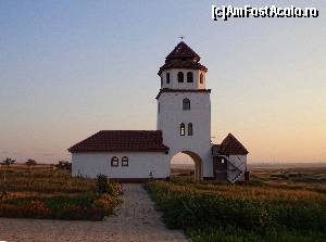 [P16] Mănăstirea Colilia - clopotnița în amurg » foto by mariana.olaru
 - 
<span class="allrVoted glyphicon glyphicon-heart hidden" id="av503251"></span>
<a class="m-l-10 hidden" id="sv503251" onclick="voting_Foto_DelVot(,503251,16273)" role="button">șterge vot <span class="glyphicon glyphicon-remove"></span></a>
<a id="v9503251" class=" c-red"  onclick="voting_Foto_SetVot(503251)" role="button"><span class="glyphicon glyphicon-heart-empty"></span> <b>LIKE</b> = Votează poza</a> <img class="hidden"  id="f503251W9" src="/imagini/loader.gif" border="0" /><span class="AjErrMes hidden" id="e503251ErM"></span>