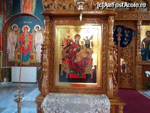 [P32] Mănăstirea Colilia - vedere interioară în biserica cu hramul ”Intrarea în Biserică a Maicii Domnului” cu iconostasul Maicii Domnului purtând o altă copie a unei icoane făcătoare de minuni » foto by mariana.olaru
 - 
<span class="allrVoted glyphicon glyphicon-heart hidden" id="av503267"></span>
<a class="m-l-10 hidden" id="sv503267" onclick="voting_Foto_DelVot(,503267,16273)" role="button">șterge vot <span class="glyphicon glyphicon-remove"></span></a>
<a id="v9503267" class=" c-red"  onclick="voting_Foto_SetVot(503267)" role="button"><span class="glyphicon glyphicon-heart-empty"></span> <b>LIKE</b> = Votează poza</a> <img class="hidden"  id="f503267W9" src="/imagini/loader.gif" border="0" /><span class="AjErrMes hidden" id="e503267ErM"></span>