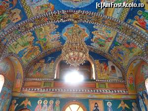 [P37] Mănăstirea Colilia - vedere interioară din biserica cu hramul ”Intrarea în Biserică a Maicii Domnului” » foto by mariana.olaru
 - 
<span class="allrVoted glyphicon glyphicon-heart hidden" id="av503272"></span>
<a class="m-l-10 hidden" id="sv503272" onclick="voting_Foto_DelVot(,503272,16273)" role="button">șterge vot <span class="glyphicon glyphicon-remove"></span></a>
<a id="v9503272" class=" c-red"  onclick="voting_Foto_SetVot(503272)" role="button"><span class="glyphicon glyphicon-heart-empty"></span> <b>LIKE</b> = Votează poza</a> <img class="hidden"  id="f503272W9" src="/imagini/loader.gif" border="0" /><span class="AjErrMes hidden" id="e503272ErM"></span>