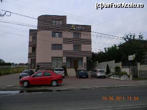 [P02] Pensiunea Aroma (Sînmartin) - Băile Felix.  » foto by bogumil
 - 
<span class="allrVoted glyphicon glyphicon-heart hidden" id="av671264"></span>
<a class="m-l-10 hidden" id="sv671264" onclick="voting_Foto_DelVot(,671264,16278)" role="button">șterge vot <span class="glyphicon glyphicon-remove"></span></a>
<a id="v9671264" class=" c-red"  onclick="voting_Foto_SetVot(671264)" role="button"><span class="glyphicon glyphicon-heart-empty"></span> <b>LIKE</b> = Votează poza</a> <img class="hidden"  id="f671264W9" src="/imagini/loader.gif" border="0" /><span class="AjErrMes hidden" id="e671264ErM"></span>