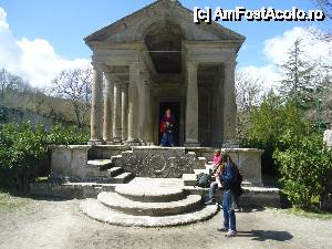 [P09] mausoleul » foto by buterfly*
 - 
<span class="allrVoted glyphicon glyphicon-heart hidden" id="av503812"></span>
<a class="m-l-10 hidden" id="sv503812" onclick="voting_Foto_DelVot(,503812,16281)" role="button">șterge vot <span class="glyphicon glyphicon-remove"></span></a>
<a id="v9503812" class=" c-red"  onclick="voting_Foto_SetVot(503812)" role="button"><span class="glyphicon glyphicon-heart-empty"></span> <b>LIKE</b> = Votează poza</a> <img class="hidden"  id="f503812W9" src="/imagini/loader.gif" border="0" /><span class="AjErrMes hidden" id="e503812ErM"></span>