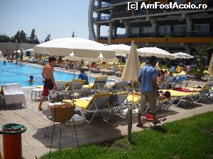 [P14] Zen The Inn Resort - piscina.  » foto by Andox
 - 
<span class="allrVoted glyphicon glyphicon-heart hidden" id="av547044"></span>
<a class="m-l-10 hidden" id="sv547044" onclick="voting_Foto_DelVot(,547044,16295)" role="button">șterge vot <span class="glyphicon glyphicon-remove"></span></a>
<a id="v9547044" class=" c-red"  onclick="voting_Foto_SetVot(547044)" role="button"><span class="glyphicon glyphicon-heart-empty"></span> <b>LIKE</b> = Votează poza</a> <img class="hidden"  id="f547044W9" src="/imagini/loader.gif" border="0" /><span class="AjErrMes hidden" id="e547044ErM"></span>