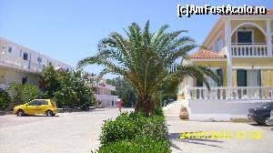 [P07] RESORTUL- stânga Pallazo, dreapta ROYAL » foto by georgeb
 - 
<span class="allrVoted glyphicon glyphicon-heart hidden" id="av506287"></span>
<a class="m-l-10 hidden" id="sv506287" onclick="voting_Foto_DelVot(,506287,16330)" role="button">șterge vot <span class="glyphicon glyphicon-remove"></span></a>
<a id="v9506287" class=" c-red"  onclick="voting_Foto_SetVot(506287)" role="button"><span class="glyphicon glyphicon-heart-empty"></span> <b>LIKE</b> = Votează poza</a> <img class="hidden"  id="f506287W9" src="/imagini/loader.gif" border="0" /><span class="AjErrMes hidden" id="e506287ErM"></span>