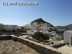 [P38] Ca să ajungem la Mylopotas tranzităm o margine a Chorei » foto by crismis
 - 
<span class="allrVoted glyphicon glyphicon-heart hidden" id="av1036312"></span>
<a class="m-l-10 hidden" id="sv1036312" onclick="voting_Foto_DelVot(,1036312,16348)" role="button">șterge vot <span class="glyphicon glyphicon-remove"></span></a>
<a id="v91036312" class=" c-red"  onclick="voting_Foto_SetVot(1036312)" role="button"><span class="glyphicon glyphicon-heart-empty"></span> <b>LIKE</b> = Votează poza</a> <img class="hidden"  id="f1036312W9" src="/imagini/loader.gif" border="0" /><span class="AjErrMes hidden" id="e1036312ErM"></span>