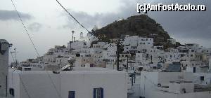 [P16] Aproape de asfintit: Ios Chora si dealul pe care se zaresc: Panagia Gremiotissa si cele trei capele de deasupra.  » foto by zuftim
 - 
<span class="allrVoted glyphicon glyphicon-heart hidden" id="av587949"></span>
<a class="m-l-10 hidden" id="sv587949" onclick="voting_Foto_DelVot(,587949,16348)" role="button">șterge vot <span class="glyphicon glyphicon-remove"></span></a>
<a id="v9587949" class=" c-red"  onclick="voting_Foto_SetVot(587949)" role="button"><span class="glyphicon glyphicon-heart-empty"></span> <b>LIKE</b> = Votează poza</a> <img class="hidden"  id="f587949W9" src="/imagini/loader.gif" border="0" /><span class="AjErrMes hidden" id="e587949ErM"></span>