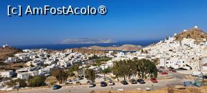 [P04] Chora Ios cu cele două deluşoare şi 'valea' de jos, în faţă insula Sikinos » foto by irinad
 - 
<span class="allrVoted glyphicon glyphicon-heart hidden" id="av1395939"></span>
<a class="m-l-10 hidden" id="sv1395939" onclick="voting_Foto_DelVot(,1395939,16348)" role="button">șterge vot <span class="glyphicon glyphicon-remove"></span></a>
<a id="v91395939" class=" c-red"  onclick="voting_Foto_SetVot(1395939)" role="button"><span class="glyphicon glyphicon-heart-empty"></span> <b>LIKE</b> = Votează poza</a> <img class="hidden"  id="f1395939W9" src="/imagini/loader.gif" border="0" /><span class="AjErrMes hidden" id="e1395939ErM"></span>