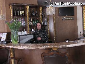[P07] Lobby Bar-ul si cel mai simpatic si profesionist dintre angajati » foto by alb1573
 - 
<span class="allrVoted glyphicon glyphicon-heart hidden" id="av508044"></span>
<a class="m-l-10 hidden" id="sv508044" onclick="voting_Foto_DelVot(,508044,16361)" role="button">șterge vot <span class="glyphicon glyphicon-remove"></span></a>
<a id="v9508044" class=" c-red"  onclick="voting_Foto_SetVot(508044)" role="button"><span class="glyphicon glyphicon-heart-empty"></span> <b>LIKE</b> = Votează poza</a> <img class="hidden"  id="f508044W9" src="/imagini/loader.gif" border="0" /><span class="AjErrMes hidden" id="e508044ErM"></span>