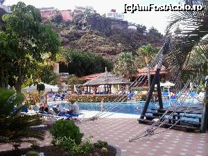 [P21] piscina destul de micuta a hotelului » foto by elenaadina
 - 
<span class="allrVoted glyphicon glyphicon-heart hidden" id="av701391"></span>
<a class="m-l-10 hidden" id="sv701391" onclick="voting_Foto_DelVot(,701391,16364)" role="button">șterge vot <span class="glyphicon glyphicon-remove"></span></a>
<a id="v9701391" class=" c-red"  onclick="voting_Foto_SetVot(701391)" role="button"><span class="glyphicon glyphicon-heart-empty"></span> <b>LIKE</b> = Votează poza</a> <img class="hidden"  id="f701391W9" src="/imagini/loader.gif" border="0" /><span class="AjErrMes hidden" id="e701391ErM"></span>