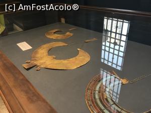 [P17] Colierul original aflat la Muzeul din Cairo » foto by nicole33
 - 
<span class="allrVoted glyphicon glyphicon-heart hidden" id="av1208532"></span>
<a class="m-l-10 hidden" id="sv1208532" onclick="voting_Foto_DelVot(,1208532,16440)" role="button">șterge vot <span class="glyphicon glyphicon-remove"></span></a>
<a id="v91208532" class=" c-red"  onclick="voting_Foto_SetVot(1208532)" role="button"><span class="glyphicon glyphicon-heart-empty"></span> <b>LIKE</b> = Votează poza</a> <img class="hidden"  id="f1208532W9" src="/imagini/loader.gif" border="0" /><span class="AjErrMes hidden" id="e1208532ErM"></span>