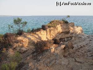 [P15] Plaja Trypiti- coasta expusa vantului, acoperita de vegetatie joasa » foto by luciaoradea
 - 
<span class="allrVoted glyphicon glyphicon-heart hidden" id="av534555"></span>
<a class="m-l-10 hidden" id="sv534555" onclick="voting_Foto_DelVot(,534555,16494)" role="button">șterge vot <span class="glyphicon glyphicon-remove"></span></a>
<a id="v9534555" class=" c-red"  onclick="voting_Foto_SetVot(534555)" role="button"><span class="glyphicon glyphicon-heart-empty"></span> <b>LIKE</b> = Votează poza</a> <img class="hidden"  id="f534555W9" src="/imagini/loader.gif" border="0" /><span class="AjErrMes hidden" id="e534555ErM"></span>