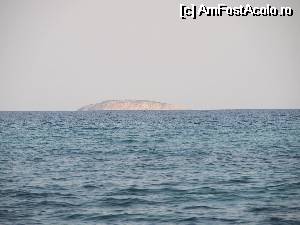 [P17] Plaja Trypiti- Marea Egee intanzandu-se nesfarsita in fata cu o insulita nelocuita » foto by luciaoradea
 - 
<span class="allrVoted glyphicon glyphicon-heart hidden" id="av534562"></span>
<a class="m-l-10 hidden" id="sv534562" onclick="voting_Foto_DelVot(,534562,16494)" role="button">șterge vot <span class="glyphicon glyphicon-remove"></span></a>
<a id="v9534562" class=" c-red"  onclick="voting_Foto_SetVot(534562)" role="button"><span class="glyphicon glyphicon-heart-empty"></span> <b>LIKE</b> = Votează poza</a> <img class="hidden"  id="f534562W9" src="/imagini/loader.gif" border="0" /><span class="AjErrMes hidden" id="e534562ErM"></span>