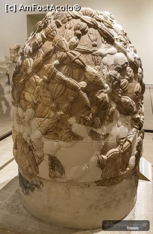 [P22] Omphalos of Delphi: centrul Pământului » foto by webSorin
 - 
<span class="allrVoted glyphicon glyphicon-heart hidden" id="av1150665"></span>
<a class="m-l-10 hidden" id="sv1150665" onclick="voting_Foto_DelVot(,1150665,16497)" role="button">șterge vot <span class="glyphicon glyphicon-remove"></span></a>
<a id="v91150665" class=" c-red"  onclick="voting_Foto_SetVot(1150665)" role="button"><span class="glyphicon glyphicon-heart-empty"></span> <b>LIKE</b> = Votează poza</a> <img class="hidden"  id="f1150665W9" src="/imagini/loader.gif" border="0" /><span class="AjErrMes hidden" id="e1150665ErM"></span>