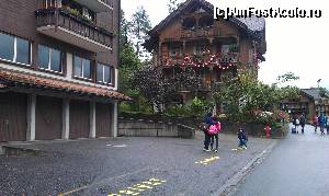 [P05] Imagine din satul Lauterbrunnen, Alpii Bernezi, Elveția.  » foto by traian.leuca †
 - 
<span class="allrVoted glyphicon glyphicon-heart hidden" id="av592477"></span>
<a class="m-l-10 hidden" id="sv592477" onclick="voting_Foto_DelVot(,592477,16501)" role="button">șterge vot <span class="glyphicon glyphicon-remove"></span></a>
<a id="v9592477" class=" c-red"  onclick="voting_Foto_SetVot(592477)" role="button"><span class="glyphicon glyphicon-heart-empty"></span> <b>LIKE</b> = Votează poza</a> <img class="hidden"  id="f592477W9" src="/imagini/loader.gif" border="0" /><span class="AjErrMes hidden" id="e592477ErM"></span>