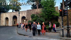 [P32] Lucca -  Porta Elisa » foto by k-lator
 - 
<span class="allrVoted glyphicon glyphicon-heart hidden" id="av1401929"></span>
<a class="m-l-10 hidden" id="sv1401929" onclick="voting_Foto_DelVot(,1401929,16529)" role="button">șterge vot <span class="glyphicon glyphicon-remove"></span></a>
<a id="v91401929" class=" c-red"  onclick="voting_Foto_SetVot(1401929)" role="button"><span class="glyphicon glyphicon-heart-empty"></span> <b>LIKE</b> = Votează poza</a> <img class="hidden"  id="f1401929W9" src="/imagini/loader.gif" border="0" /><span class="AjErrMes hidden" id="e1401929ErM"></span>