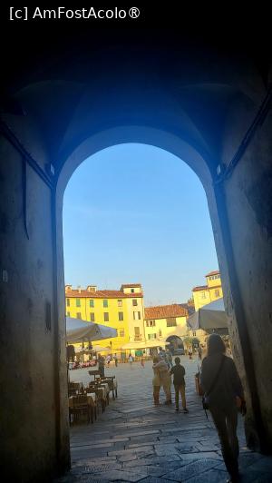 [P05] Lucca - intrarea în Piazza dell’Anfiteatro » foto by k-lator
 - 
<span class="allrVoted glyphicon glyphicon-heart hidden" id="av1401902"></span>
<a class="m-l-10 hidden" id="sv1401902" onclick="voting_Foto_DelVot(,1401902,16529)" role="button">șterge vot <span class="glyphicon glyphicon-remove"></span></a>
<a id="v91401902" class=" c-red"  onclick="voting_Foto_SetVot(1401902)" role="button"><span class="glyphicon glyphicon-heart-empty"></span> <b>LIKE</b> = Votează poza</a> <img class="hidden"  id="f1401902W9" src="/imagini/loader.gif" border="0" /><span class="AjErrMes hidden" id="e1401902ErM"></span>