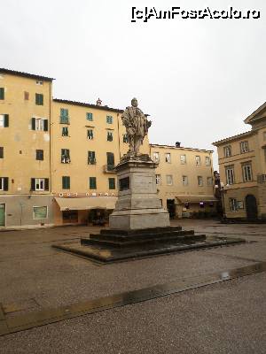 [P18] Statuia lui Garibaldi printre cladirile medievale ale orasului » foto by amero
 - 
<span class="allrVoted glyphicon glyphicon-heart hidden" id="av696050"></span>
<a class="m-l-10 hidden" id="sv696050" onclick="voting_Foto_DelVot(,696050,16529)" role="button">șterge vot <span class="glyphicon glyphicon-remove"></span></a>
<a id="v9696050" class=" c-red"  onclick="voting_Foto_SetVot(696050)" role="button"><span class="glyphicon glyphicon-heart-empty"></span> <b>LIKE</b> = Votează poza</a> <img class="hidden"  id="f696050W9" src="/imagini/loader.gif" border="0" /><span class="AjErrMes hidden" id="e696050ErM"></span>