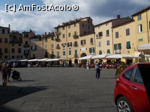 [P07] Lucca. Piazza dell'Amfiteatro Romano. » foto by mihaelavoicu
 - 
<span class="allrVoted glyphicon glyphicon-heart hidden" id="av1231313"></span>
<a class="m-l-10 hidden" id="sv1231313" onclick="voting_Foto_DelVot(,1231313,16529)" role="button">șterge vot <span class="glyphicon glyphicon-remove"></span></a>
<a id="v91231313" class=" c-red"  onclick="voting_Foto_SetVot(1231313)" role="button"><span class="glyphicon glyphicon-heart-empty"></span> <b>LIKE</b> = Votează poza</a> <img class="hidden"  id="f1231313W9" src="/imagini/loader.gif" border="0" /><span class="AjErrMes hidden" id="e1231313ErM"></span>