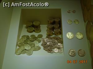 [P16] Emisiunea aniversară 5 ani de la încoronarea regelui Ferdinand și a reginei Maria la Alba Iulia » foto by Mitica49
 - 
<span class="allrVoted glyphicon glyphicon-heart hidden" id="av930047"></span>
<a class="m-l-10 hidden" id="sv930047" onclick="voting_Foto_DelVot(,930047,16545)" role="button">șterge vot <span class="glyphicon glyphicon-remove"></span></a>
<a id="v9930047" class=" c-red"  onclick="voting_Foto_SetVot(930047)" role="button"><span class="glyphicon glyphicon-heart-empty"></span> <b>LIKE</b> = Votează poza</a> <img class="hidden"  id="f930047W9" src="/imagini/loader.gif" border="0" /><span class="AjErrMes hidden" id="e930047ErM"></span>