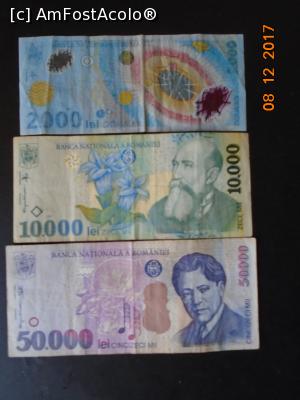 [P52] Bancnota de 2000 lei (emisă cu ocazia eclipsei totale de soare din 1999), 10000 lei și 50000 lei, emisie 1999 (avers)  » foto by Mitica49
 - 
<span class="allrVoted glyphicon glyphicon-heart hidden" id="av930083"></span>
<a class="m-l-10 hidden" id="sv930083" onclick="voting_Foto_DelVot(,930083,16545)" role="button">șterge vot <span class="glyphicon glyphicon-remove"></span></a>
<a id="v9930083" class=" c-red"  onclick="voting_Foto_SetVot(930083)" role="button"><span class="glyphicon glyphicon-heart-empty"></span> <b>LIKE</b> = Votează poza</a> <img class="hidden"  id="f930083W9" src="/imagini/loader.gif" border="0" /><span class="AjErrMes hidden" id="e930083ErM"></span>