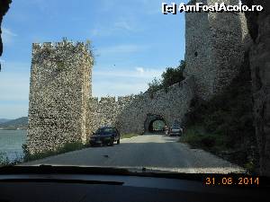 [P28] Cetatea Golubac - Interior.  » foto by iulianic
 - 
<span class="allrVoted glyphicon glyphicon-heart hidden" id="av551618"></span>
<a class="m-l-10 hidden" id="sv551618" onclick="voting_Foto_DelVot(,551618,16590)" role="button">șterge vot <span class="glyphicon glyphicon-remove"></span></a>
<a id="v9551618" class=" c-red"  onclick="voting_Foto_SetVot(551618)" role="button"><span class="glyphicon glyphicon-heart-empty"></span> <b>LIKE</b> = Votează poza</a> <img class="hidden"  id="f551618W9" src="/imagini/loader.gif" border="0" /><span class="AjErrMes hidden" id="e551618ErM"></span>