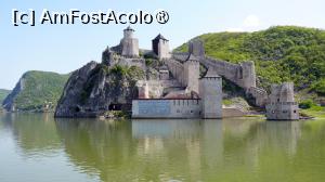 [P15] Cetatea Golubac văzută de pe apă » foto by pepsi70ro
 - 
<span class="allrVoted glyphicon glyphicon-heart hidden" id="av1527636"></span>
<a class="m-l-10 hidden" id="sv1527636" onclick="voting_Foto_DelVot(,1527636,16590)" role="button">șterge vot <span class="glyphicon glyphicon-remove"></span></a>
<a id="v91527636" class=" c-red"  onclick="voting_Foto_SetVot(1527636)" role="button"><span class="glyphicon glyphicon-heart-empty"></span> <b>LIKE</b> = Votează poza</a> <img class="hidden"  id="f1527636W9" src="/imagini/loader.gif" border="0" /><span class="AjErrMes hidden" id="e1527636ErM"></span>