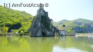 [P18] Cetatea Golubac văzută de pe apă » foto by pepsi70ro
 - 
<span class="allrVoted glyphicon glyphicon-heart hidden" id="av1527639"></span>
<a class="m-l-10 hidden" id="sv1527639" onclick="voting_Foto_DelVot(,1527639,16590)" role="button">șterge vot <span class="glyphicon glyphicon-remove"></span></a>
<a id="v91527639" class=" c-red"  onclick="voting_Foto_SetVot(1527639)" role="button"><span class="glyphicon glyphicon-heart-empty"></span> <b>LIKE</b> = Votează poza</a> <img class="hidden"  id="f1527639W9" src="/imagini/loader.gif" border="0" /><span class="AjErrMes hidden" id="e1527639ErM"></span>