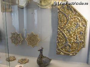 [P26] Ceramică din Iran » foto by Michi
 - 
<span class="allrVoted glyphicon glyphicon-heart hidden" id="av516399"></span>
<a class="m-l-10 hidden" id="sv516399" onclick="voting_Foto_DelVot(,516399,16595)" role="button">șterge vot <span class="glyphicon glyphicon-remove"></span></a>
<a id="v9516399" class=" c-red"  onclick="voting_Foto_SetVot(516399)" role="button"><span class="glyphicon glyphicon-heart-empty"></span> <b>LIKE</b> = Votează poza</a> <img class="hidden"  id="f516399W9" src="/imagini/loader.gif" border="0" /><span class="AjErrMes hidden" id="e516399ErM"></span>