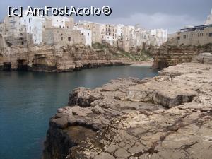 [P03] Polignano A Mare » foto by Nicu
 - 
<span class="allrVoted glyphicon glyphicon-heart hidden" id="av1045128"></span>
<a class="m-l-10 hidden" id="sv1045128" onclick="voting_Foto_DelVot(,1045128,16616)" role="button">șterge vot <span class="glyphicon glyphicon-remove"></span></a>
<a id="v91045128" class=" c-red"  onclick="voting_Foto_SetVot(1045128)" role="button"><span class="glyphicon glyphicon-heart-empty"></span> <b>LIKE</b> = Votează poza</a> <img class="hidden"  id="f1045128W9" src="/imagini/loader.gif" border="0" /><span class="AjErrMes hidden" id="e1045128ErM"></span>
