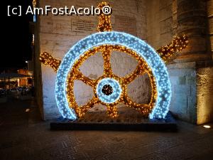 [P24] Polignano a Mare; Crăciunul se apropie! » foto by crismis
 - 
<span class="allrVoted glyphicon glyphicon-heart hidden" id="av1278941"></span>
<a class="m-l-10 hidden" id="sv1278941" onclick="voting_Foto_DelVot(,1278941,16616)" role="button">șterge vot <span class="glyphicon glyphicon-remove"></span></a>
<a id="v91278941" class=" c-red"  onclick="voting_Foto_SetVot(1278941)" role="button"><span class="glyphicon glyphicon-heart-empty"></span> <b>LIKE</b> = Votează poza</a> <img class="hidden"  id="f1278941W9" src="/imagini/loader.gif" border="0" /><span class="AjErrMes hidden" id="e1278941ErM"></span>