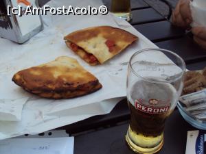 [P19] Focaccia barese merge mai bine stropita cu putina bere...  » foto by Carmen Ion
 - 
<span class="allrVoted glyphicon glyphicon-heart hidden" id="av752909"></span>
<a class="m-l-10 hidden" id="sv752909" onclick="voting_Foto_DelVot(,752909,16616)" role="button">șterge vot <span class="glyphicon glyphicon-remove"></span></a>
<a id="v9752909" class=" c-red"  onclick="voting_Foto_SetVot(752909)" role="button"><span class="glyphicon glyphicon-heart-empty"></span> <b>LIKE</b> = Votează poza</a> <img class="hidden"  id="f752909W9" src="/imagini/loader.gif" border="0" /><span class="AjErrMes hidden" id="e752909ErM"></span>