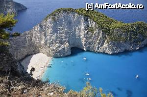 [P36] Navagio vazut de sus » foto by Muffin2009*
 - 
<span class="allrVoted glyphicon glyphicon-heart hidden" id="av412256"></span>
<a class="m-l-10 hidden" id="sv412256" onclick="voting_Foto_DelVot(,412256,16617)" role="button">șterge vot <span class="glyphicon glyphicon-remove"></span></a>
<a id="v9412256" class=" c-red"  onclick="voting_Foto_SetVot(412256)" role="button"><span class="glyphicon glyphicon-heart-empty"></span> <b>LIKE</b> = Votează poza</a> <img class="hidden"  id="f412256W9" src="/imagini/loader.gif" border="0" /><span class="AjErrMes hidden" id="e412256ErM"></span>
