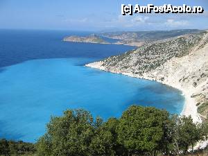 [P10] Mirtos Beach din Kefalonia » foto by vlado2
 - 
<span class="allrVoted glyphicon glyphicon-heart hidden" id="av456235"></span>
<a class="m-l-10 hidden" id="sv456235" onclick="voting_Foto_DelVot(,456235,16617)" role="button">șterge vot <span class="glyphicon glyphicon-remove"></span></a>
<a id="v9456235" class=" c-red"  onclick="voting_Foto_SetVot(456235)" role="button"><span class="glyphicon glyphicon-heart-empty"></span> <b>LIKE</b> = Votează poza</a> <img class="hidden"  id="f456235W9" src="/imagini/loader.gif" border="0" /><span class="AjErrMes hidden" id="e456235ErM"></span>