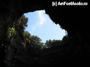 [P06] Pestera Melissani » foto by vlado2
 - 
<span class="allrVoted glyphicon glyphicon-heart hidden" id="av456231"></span>
<a class="m-l-10 hidden" id="sv456231" onclick="voting_Foto_DelVot(,456231,16617)" role="button">șterge vot <span class="glyphicon glyphicon-remove"></span></a>
<a id="v9456231" class=" c-red"  onclick="voting_Foto_SetVot(456231)" role="button"><span class="glyphicon glyphicon-heart-empty"></span> <b>LIKE</b> = Votează poza</a> <img class="hidden"  id="f456231W9" src="/imagini/loader.gif" border="0" /><span class="AjErrMes hidden" id="e456231ErM"></span>
