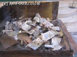 [P22] In incendiul de la Agia Mavra au ars si banii din cutia milei.  » foto by bica adriana
 - 
<span class="allrVoted glyphicon glyphicon-heart hidden" id="av978178"></span>
<a class="m-l-10 hidden" id="sv978178" onclick="voting_Foto_DelVot(,978178,16617)" role="button">șterge vot <span class="glyphicon glyphicon-remove"></span></a>
<a id="v9978178" class=" c-red"  onclick="voting_Foto_SetVot(978178)" role="button"><span class="glyphicon glyphicon-heart-empty"></span> <b>LIKE</b> = Votează poza</a> <img class="hidden"  id="f978178W9" src="/imagini/loader.gif" border="0" /><span class="AjErrMes hidden" id="e978178ErM"></span>
