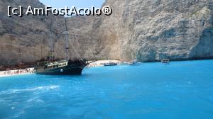 [P16] Vasul fantoma ancorat din nou, inainte sa ajungem la plaja Navagio » foto by _Traveller
 - 
<span class="allrVoted glyphicon glyphicon-heart hidden" id="av768061"></span>
<a class="m-l-10 hidden" id="sv768061" onclick="voting_Foto_DelVot(,768061,16617)" role="button">șterge vot <span class="glyphicon glyphicon-remove"></span></a>
<a id="v9768061" class=" c-red"  onclick="voting_Foto_SetVot(768061)" role="button"><span class="glyphicon glyphicon-heart-empty"></span> <b>LIKE</b> = Votează poza</a> <img class="hidden"  id="f768061W9" src="/imagini/loader.gif" border="0" /><span class="AjErrMes hidden" id="e768061ErM"></span>