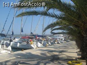 [P18] Faleza cu palmieri si yahturi de la Argostoli » foto by dorgo
 - 
<span class="allrVoted glyphicon glyphicon-heart hidden" id="av1045920"></span>
<a class="m-l-10 hidden" id="sv1045920" onclick="voting_Foto_DelVot(,1045920,16617)" role="button">șterge vot <span class="glyphicon glyphicon-remove"></span></a>
<a id="v91045920" class=" c-red"  onclick="voting_Foto_SetVot(1045920)" role="button"><span class="glyphicon glyphicon-heart-empty"></span> <b>LIKE</b> = Votează poza</a> <img class="hidden"  id="f1045920W9" src="/imagini/loader.gif" border="0" /><span class="AjErrMes hidden" id="e1045920ErM"></span>