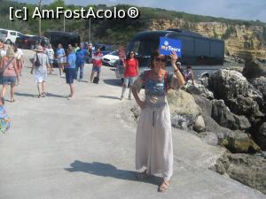 [P04] Am ajuns in Kefalonia. Avem 6 ore la dispozitie sa vizitam 'o farama' din insula. Ghida noastra, Dana aduna grupul, care e format in cea mai mare parte din polonezi si unguri.  » foto by dorgo
 - 
<span class="allrVoted glyphicon glyphicon-heart hidden" id="av1045906"></span>
<a class="m-l-10 hidden" id="sv1045906" onclick="voting_Foto_DelVot(,1045906,16617)" role="button">șterge vot <span class="glyphicon glyphicon-remove"></span></a>
<a id="v91045906" class=" c-red"  onclick="voting_Foto_SetVot(1045906)" role="button"><span class="glyphicon glyphicon-heart-empty"></span> <b>LIKE</b> = Votează poza</a> <img class="hidden"  id="f1045906W9" src="/imagini/loader.gif" border="0" /><span class="AjErrMes hidden" id="e1045906ErM"></span>