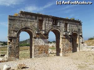 [P45] Splendida poarta de la Patara » foto by irinad
 - 
<span class="allrVoted glyphicon glyphicon-heart hidden" id="av519639"></span>
<a class="m-l-10 hidden" id="sv519639" onclick="voting_Foto_DelVot(,519639,16656)" role="button">șterge vot <span class="glyphicon glyphicon-remove"></span></a>
<a id="v9519639" class=" c-red"  onclick="voting_Foto_SetVot(519639)" role="button"><span class="glyphicon glyphicon-heart-empty"></span> <b>LIKE</b> = Votează poza</a> <img class="hidden"  id="f519639W9" src="/imagini/loader.gif" border="0" /><span class="AjErrMes hidden" id="e519639ErM"></span>