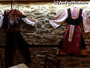 [P16] Mehana Starata Loza-Costume populare bulgaresti din zona Balcanilor.  » foto by Floria
 - 
<span class="allrVoted glyphicon glyphicon-heart hidden" id="av520136"></span>
<a class="m-l-10 hidden" id="sv520136" onclick="voting_Foto_DelVot(,520136,16671)" role="button">șterge vot <span class="glyphicon glyphicon-remove"></span></a>
<a id="v9520136" class=" c-red"  onclick="voting_Foto_SetVot(520136)" role="button"><span class="glyphicon glyphicon-heart-empty"></span> <b>LIKE</b> = Votează poza</a> <img class="hidden"  id="f520136W9" src="/imagini/loader.gif" border="0" /><span class="AjErrMes hidden" id="e520136ErM"></span>