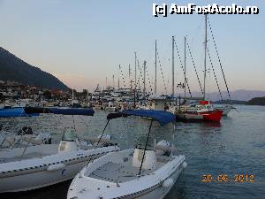 [P09] Nydri - În port, ambarcaţiuni mai mici sau mai mari.  » foto by iulianic
 - 
<span class="allrVoted glyphicon glyphicon-heart hidden" id="av497153"></span>
<a class="m-l-10 hidden" id="sv497153" onclick="voting_Foto_DelVot(,497153,16678)" role="button">șterge vot <span class="glyphicon glyphicon-remove"></span></a>
<a id="v9497153" class=" c-red"  onclick="voting_Foto_SetVot(497153)" role="button"><span class="glyphicon glyphicon-heart-empty"></span> <b>LIKE</b> = Votează poza</a> <img class="hidden"  id="f497153W9" src="/imagini/loader.gif" border="0" /><span class="AjErrMes hidden" id="e497153ErM"></span>