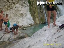 [P15] Cascada Dimossari,turisti curajosi care au facut baie » foto by raduu1972
 - 
<span class="allrVoted glyphicon glyphicon-heart hidden" id="av153584"></span>
<a class="m-l-10 hidden" id="sv153584" onclick="voting_Foto_DelVot(,153584,16678)" role="button">șterge vot <span class="glyphicon glyphicon-remove"></span></a>
<a id="v9153584" class=" c-red"  onclick="voting_Foto_SetVot(153584)" role="button"><span class="glyphicon glyphicon-heart-empty"></span> <b>LIKE</b> = Votează poza</a> <img class="hidden"  id="f153584W9" src="/imagini/loader.gif" border="0" /><span class="AjErrMes hidden" id="e153584ErM"></span>