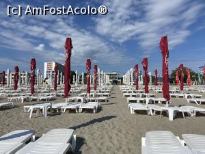 [P51] Hotel Agapi Mamaia - plaja din dreptul hotelului » foto by nicole33
 - 
<span class="allrVoted glyphicon glyphicon-heart hidden" id="av1325163"></span>
<a class="m-l-10 hidden" id="sv1325163" onclick="voting_Foto_DelVot(,1325163,16708)" role="button">șterge vot <span class="glyphicon glyphicon-remove"></span></a>
<a id="v91325163" class=" c-red"  onclick="voting_Foto_SetVot(1325163)" role="button"><span class="glyphicon glyphicon-heart-empty"></span> <b>LIKE</b> = Votează poza</a> <img class="hidden"  id="f1325163W9" src="/imagini/loader.gif" border="0" /><span class="AjErrMes hidden" id="e1325163ErM"></span>