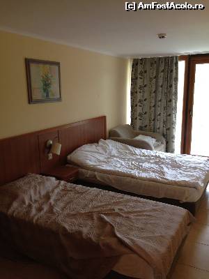 [P12] Camera de hotel.  » foto by gotty
 - 
<span class="allrVoted glyphicon glyphicon-heart hidden" id="av560522"></span>
<a class="m-l-10 hidden" id="sv560522" onclick="voting_Foto_DelVot(,560522,16714)" role="button">șterge vot <span class="glyphicon glyphicon-remove"></span></a>
<a id="v9560522" class=" c-red"  onclick="voting_Foto_SetVot(560522)" role="button"><span class="glyphicon glyphicon-heart-empty"></span> <b>LIKE</b> = Votează poza</a> <img class="hidden"  id="f560522W9" src="/imagini/loader.gif" border="0" /><span class="AjErrMes hidden" id="e560522ErM"></span>
