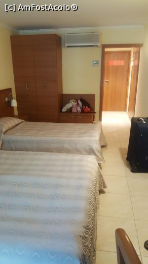 [P12]  -- <small>// FĂRĂ DESCRIERE</small> » foto by sergiu_1
 - 
<span class="allrVoted glyphicon glyphicon-heart hidden" id="av900046"></span>
<a class="m-l-10 hidden" id="sv900046" onclick="voting_Foto_DelVot(,900046,16714)" role="button">șterge vot <span class="glyphicon glyphicon-remove"></span></a>
<a id="v9900046" class=" c-red"  onclick="voting_Foto_SetVot(900046)" role="button"><span class="glyphicon glyphicon-heart-empty"></span> <b>LIKE</b> = Votează poza</a> <img class="hidden"  id="f900046W9" src="/imagini/loader.gif" border="0" /><span class="AjErrMes hidden" id="e900046ErM"></span>